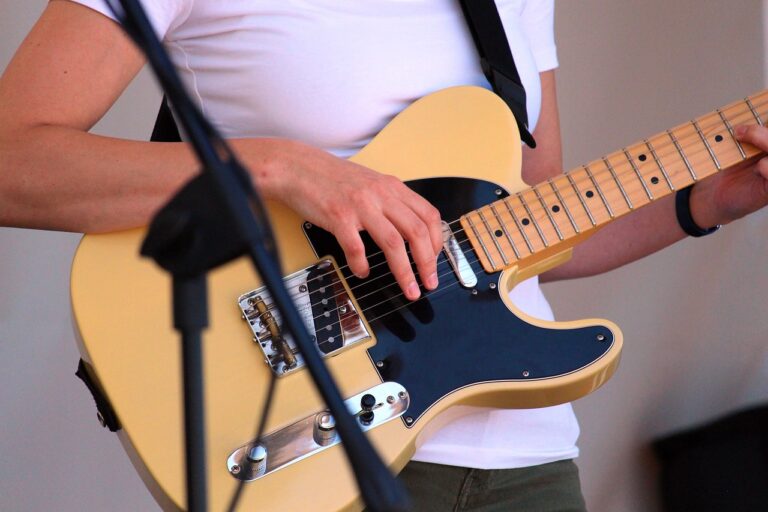 Esports: From Niche to Mainstream Phenomenon