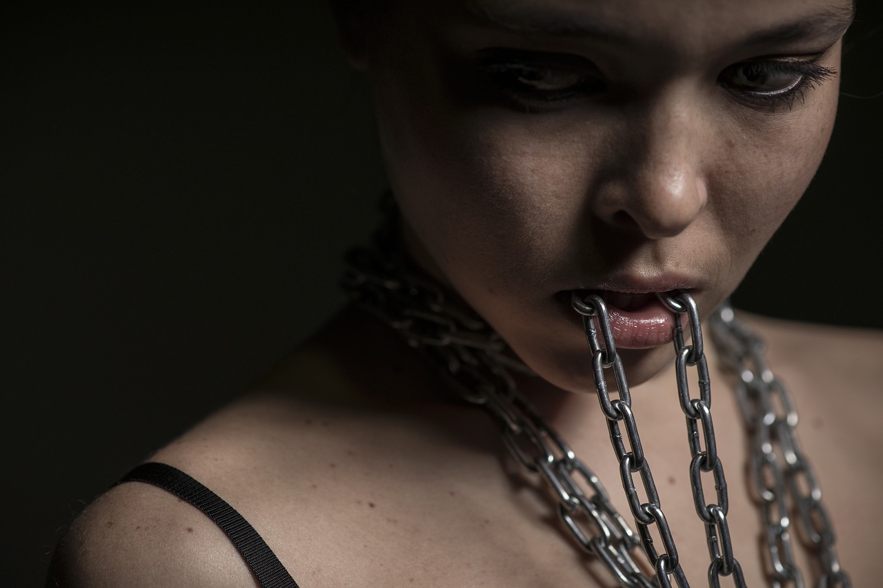 Fashion Styling for Ski Trips: Stylish and Functional Winter Wear: Laser book, Silverexch, 11xplay reddy login